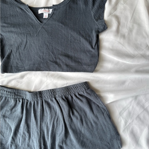 Colsie • Ribbed Two-Piece Cropped Pajama Set - Picture 2 of 6